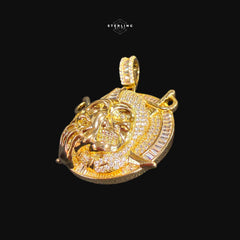 Iced Out Pirate Skull Pendant Necklace Gold CZ Baguette Hip Hop Skull Charm with Free Rope Chain