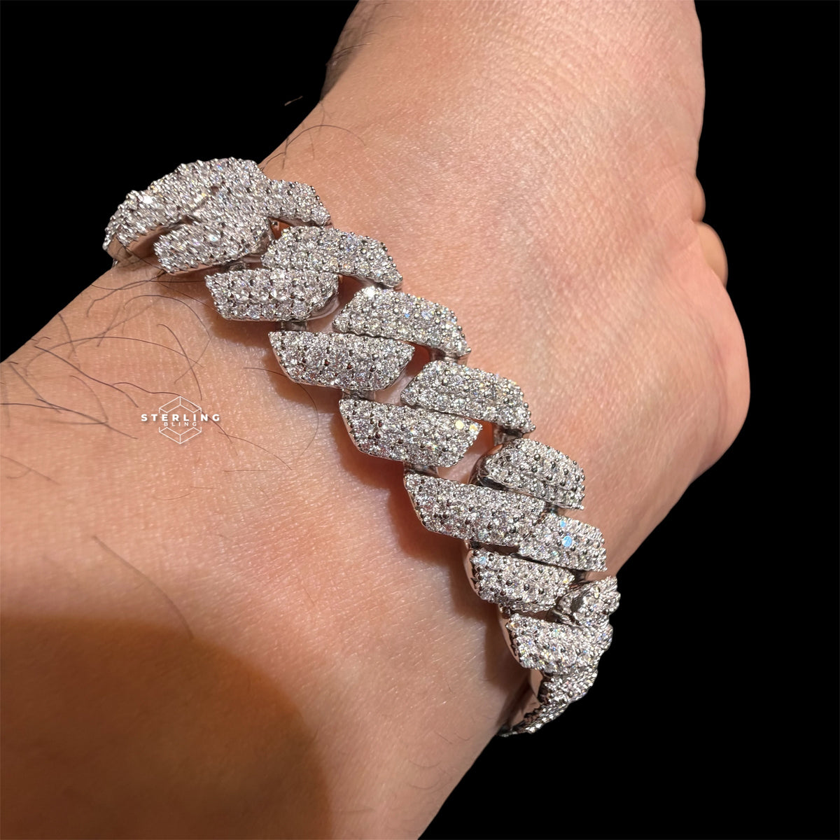 3D Cuban Bracelet - 12mm 8" - Moissanite