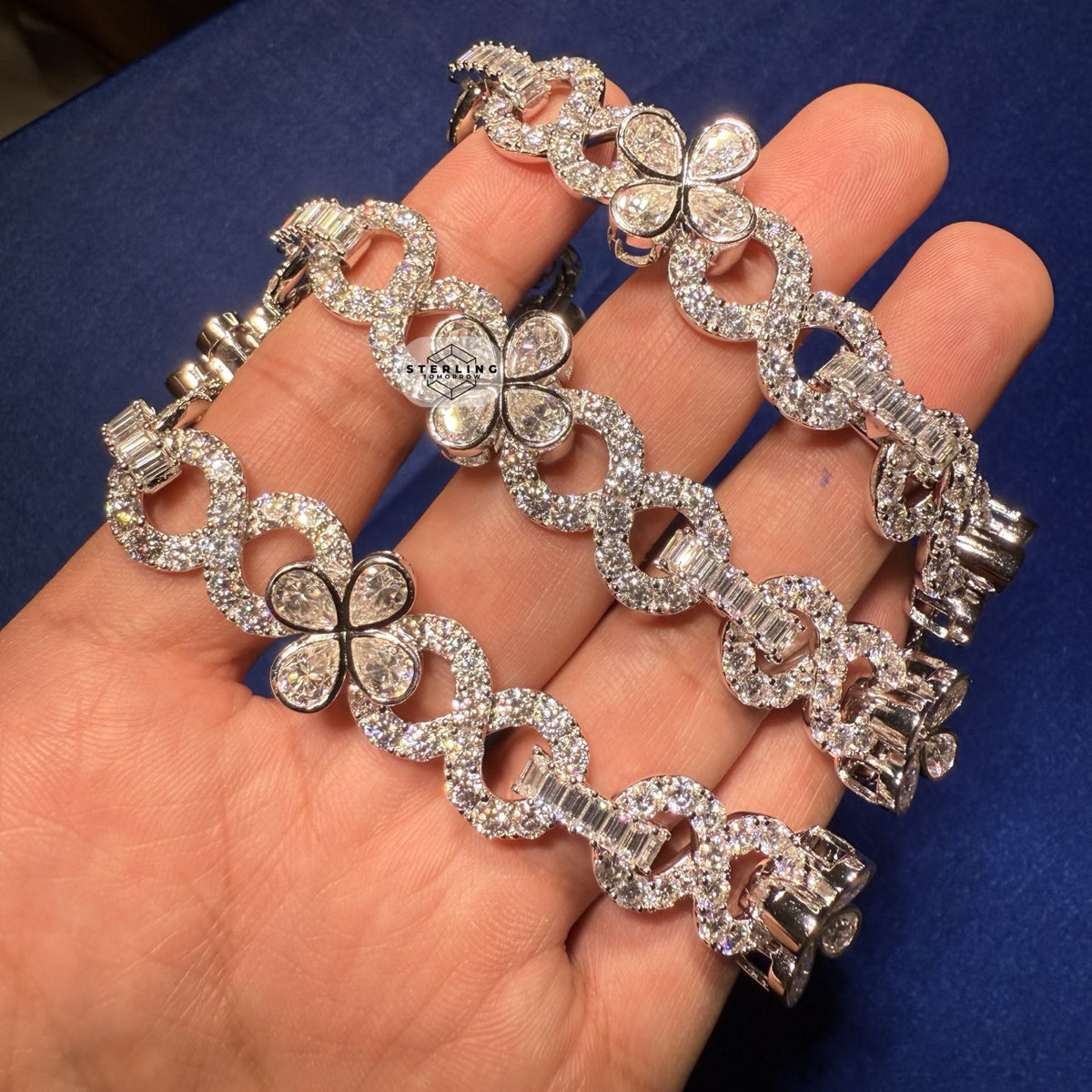 Moissanite Infinity Flower Chain 22"