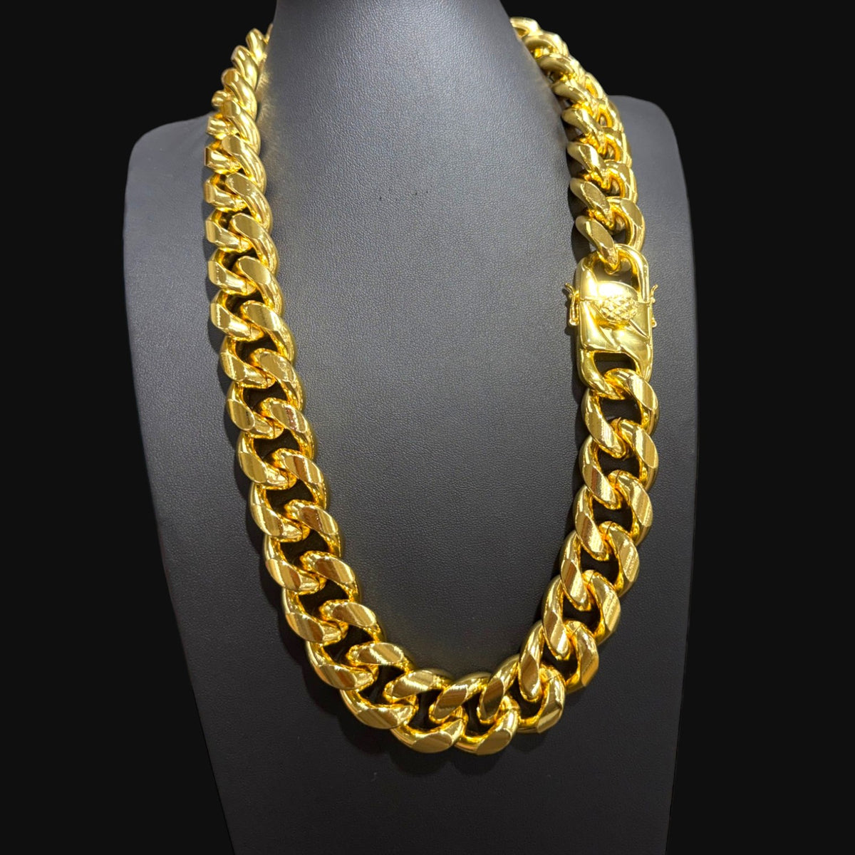 22mm 24 Inch Gold Miami Cuban Chain, Triple Layer 18K Gold PVD Stainless Steel Necklace, Chunky Hip Hop Unisex Jewelry