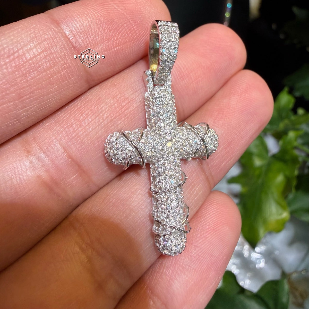 Moissanite Thorns Cross Pendant