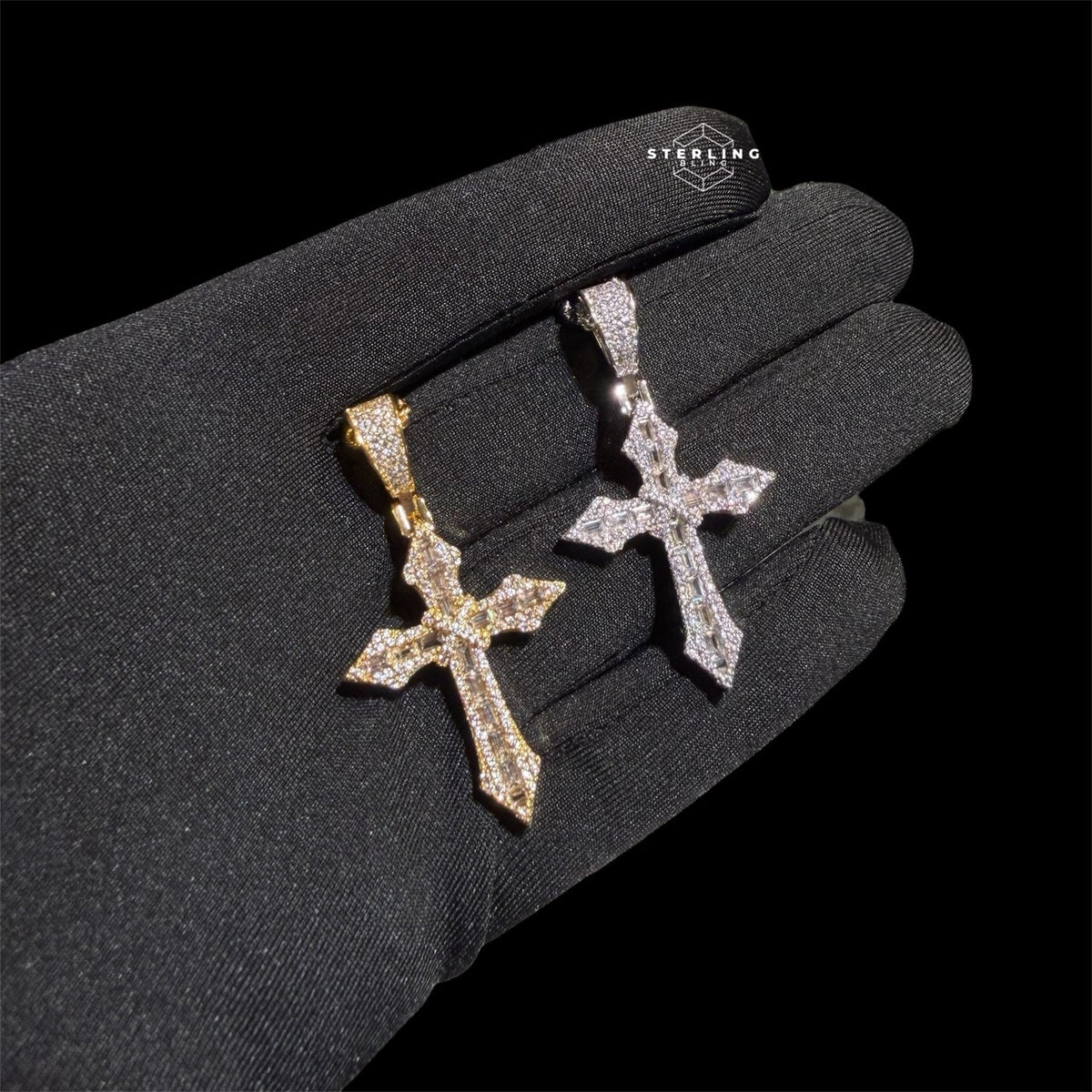 Iced Out Point Cross Pendant + Rope Chain